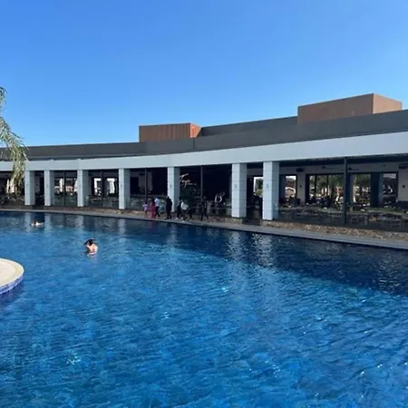 Grand Sapphire,luxury By Report Homes Northern Cyprus דירה איה נאפה